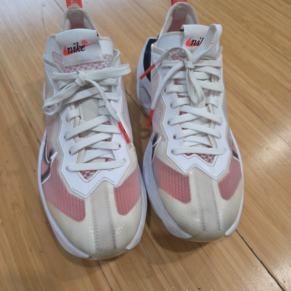 Nike Zoom X White and Pink Sneakers